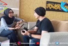 Ngobrol santai tapi dalam… Ngobrol santai tapi dalam...